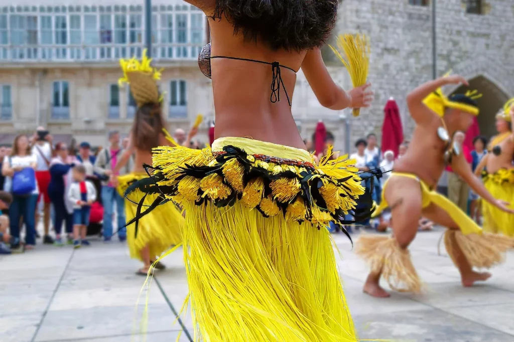Tahiti dancers topaz denoise exposure faceai sharpen color 1024x682